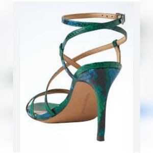 NWOT Banana Republic strappy crisscross heel sandal snake skin texture size 8.5